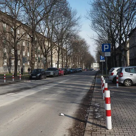 Hutapart Nowa Huta Appartement *